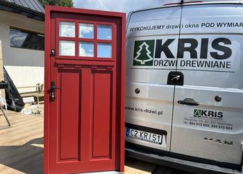 Drzwi zewnętrzne drewniane czarne zielone czerwone różowe niebieskie białe