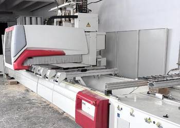 Pięcioosiowe centrum obróbcze do drewna SCM TECH Z5 5200