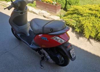 Skuter piaggio zip