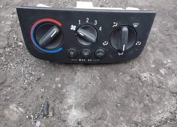 Panel nawiewu corsa c
