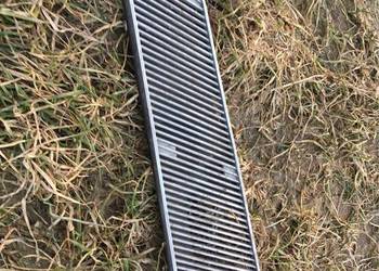 wahacz przedni kratka lewa tył aluminiowa Fiat 125p