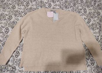 Sprzedam nowy beżowy sweter