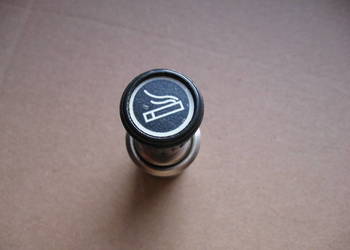 Stara zapalniczka samochodowa Nowa auto PRL