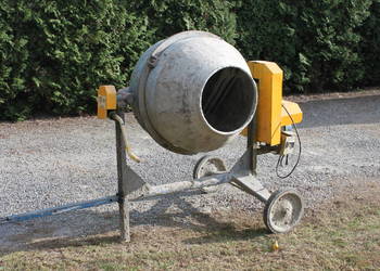 Betoniarka 200L/380V ZREMB