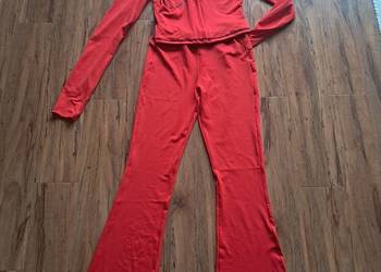 nowy komplet rozmiar xs brak metki, na wysoką osobę spodnie są długie