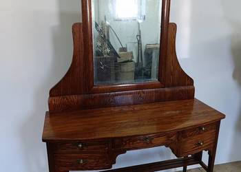 Odnowiona Zabytkowa toaletka z ruchomym lustrem