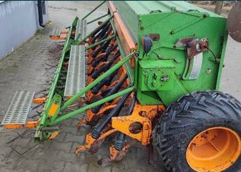 Siewnik zbożowy Amazone D8-40E