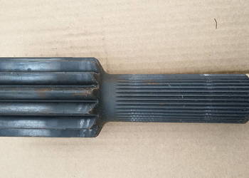 WAŁEK PÓŁOŚ ZWOLNICY MASSEY FERGUSON 14 zęby 39 frezy 283 mm