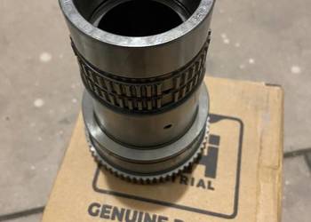 47131747 Wałek napędzany 45Z 46Z 124.6mm Maxxum Farmall CNH
