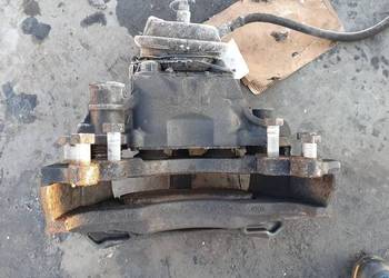 ZACISK HAMULCOWY PRZÓD LEWY STRALIS HIWAY 2016