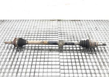 PÓŁOŚ PRAWY PRZÓD TOYOTA AURIS I 1.6 132KM 06-12 PRZEGUB