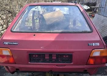 Polonez Caro rok  92,,93 klapa tylna