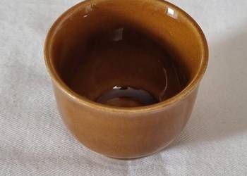 Kieliszek/podstawka do jajka (porcelit) – Pruszków