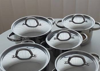 IKEA komplet garnków 2x5l i 3x2,5l z pokrywkami.