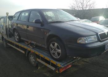 Skoda Octavia szyba czolowa