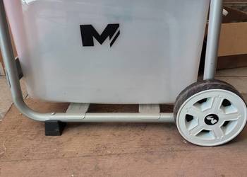 Wózek z pojemnikiem do rozdrabniacza macallister  2800w