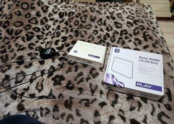 router Huawei LTE CPE B310, znany również jako Huawei B311-221, przeznaczon