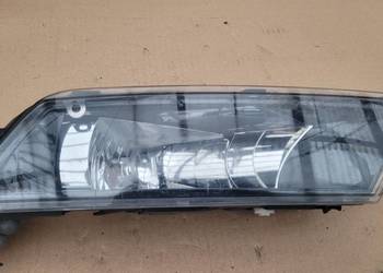 SKODA SUPERB 3 III  HALOGEN PRAWY // 1566