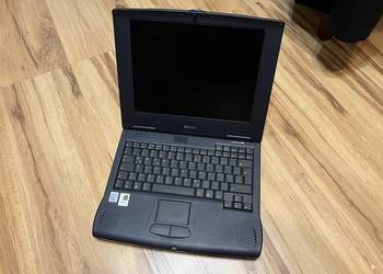 Zabytkowy laptop HP OmniBook XE2