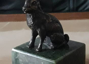 Zajączek z mosiądzu na marmurze, rękodzieło " antia"