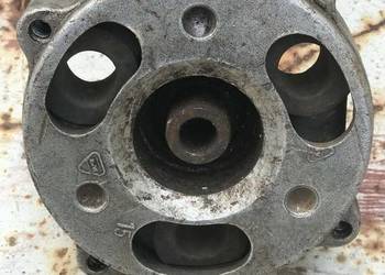 Zabierak zębatki  do MZ 250 Trophy