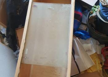 Półka gablota z przesuwaną szybą drewniana vintage, Stara witrynka