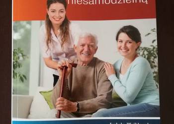 Opieka nad starszą osobą niesamodzielną