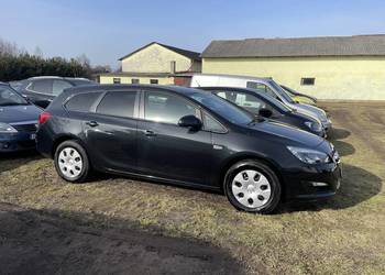 BARDZO ŁADNA  ASTRA J 1.4b TYLKO 151000 km