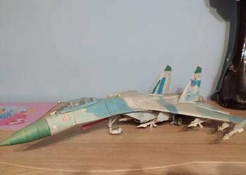 Model 1:33 myśliwca SU-27 Flanker  karton Model 1:33 myśliwca SU-27 Flanker  karton