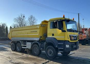 SAMOCHÓD CIĘŻAROWY MARKI MAN TGS 41.460