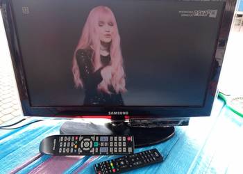 Sprzedam telewizor 32całe Samsung