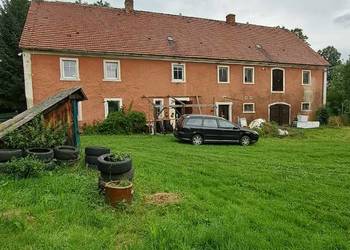 Sprzedam dom i zabudowania gospodarcze