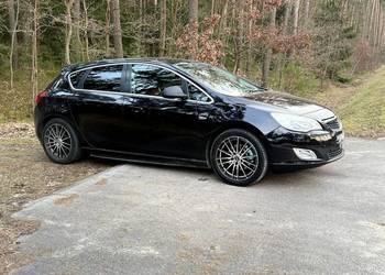 Opel Astra J