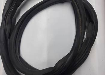 Fiat Palio II Albea uszczelka drzwi prawa przednia prawy przód