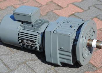 Motoreduktor kołnierzowy 1.1kw. 15obr. z hamulcem
