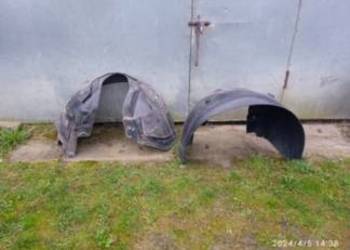 Nadkole prawe przód chrysler 300C