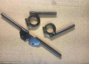 Oryginalne uchwyty kierunkowskazów Simson S51 po malowaniu proszkowym