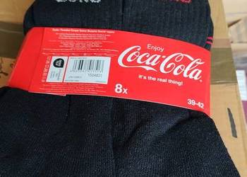 zestaw 8 par czarnych skarpet męskich z licencjonowanym motywem marki Coca-