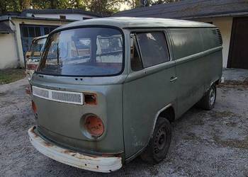 Volkswagen Transporter T2b VW ogórek westfalia kamper z 1978 roku