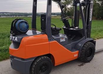 Wózek widłowy Toyota 8FGJF35