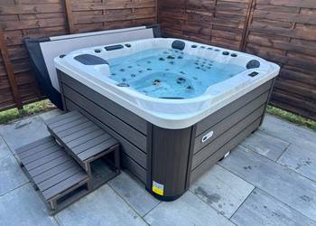 Jacuzzi ogrodowe  Spa Palma PlatinumSpas 83 dysze masaż karku fontanna