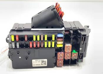 SKRZYNKA BEZPIECZNIKÓW OPEL ASTRA K 15533696 Hatchback 1.4 150KM MODUŁ