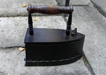 Stare żeliwne żelazko