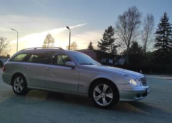 Mercedes E 211 3.2 rzędowa 6 2003 r