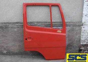 MERCEDES 814 , 817 PRAWE DRZWI CENA 200 NETTO CAŁE