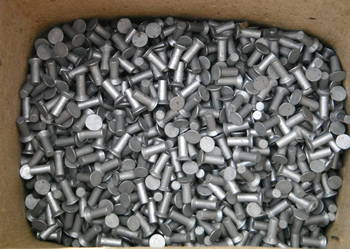 Nit nity aluminiowe zaklepywane pełne łbem stożkowym DIN 661