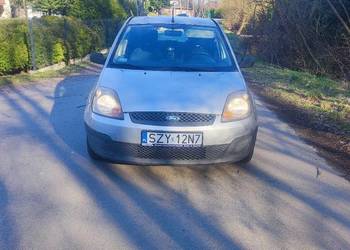 Fiestafl 1.3 benzyna salon Pl