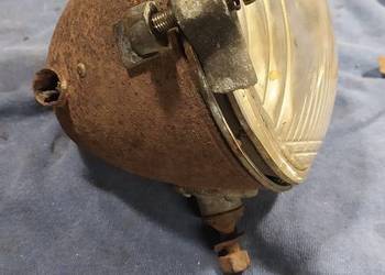 Stara lampa samochodowa