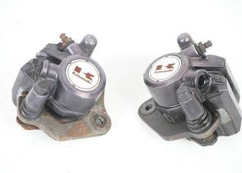Kawasaki GPZ 305 zaciski hamulcowe przód kpl