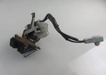 ZAMEK KLAPY TOYOTA AVENSIS VERSO (M2) 